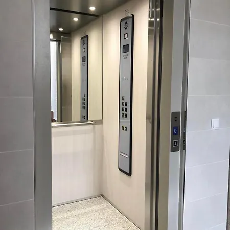 : Spacieux 100 M2 Vue Sur アパート サロウ